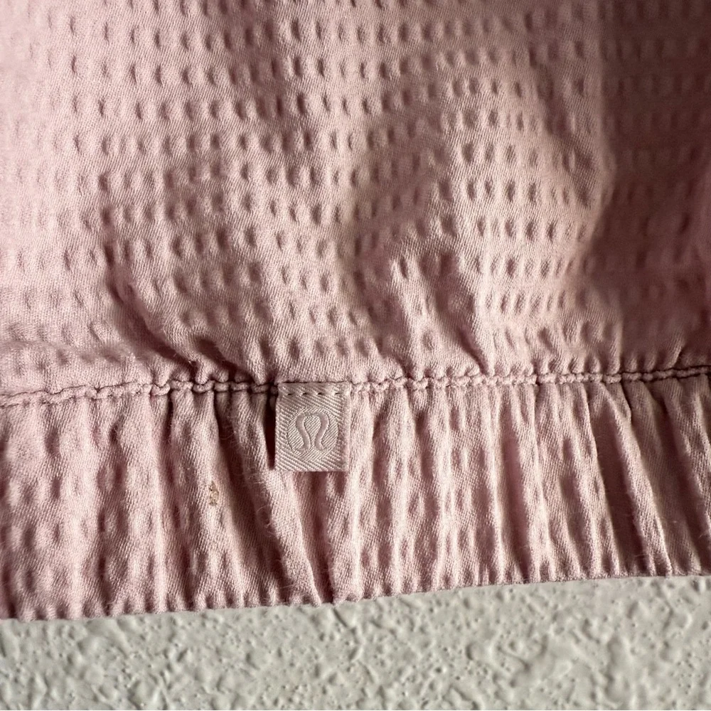Lululemon‎ Pack Light Pullover Porcelain Pink Size 6
